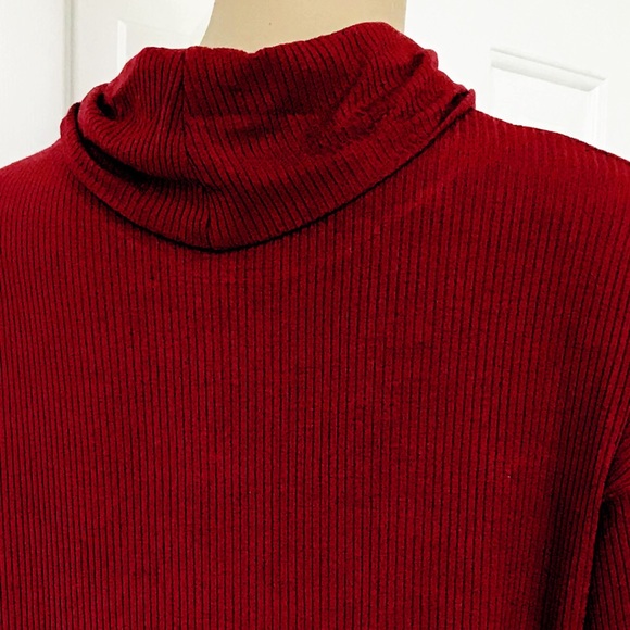 NWT Cowell neck longsleeve loose fit burgundy  red top S - Picture 6 of 8